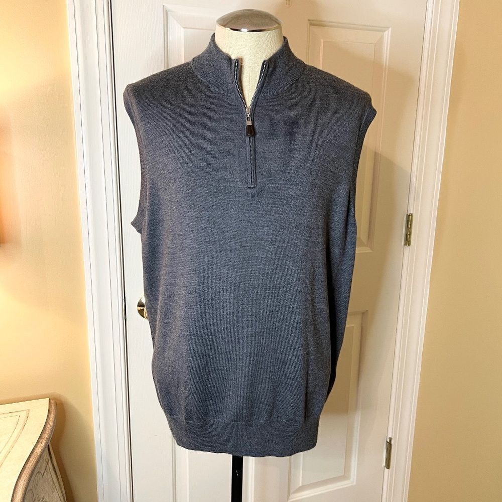 EUC Men's Peter Millar Crown Quarter Zip Wool Sweater Vest in Gray Size XXL 2XL